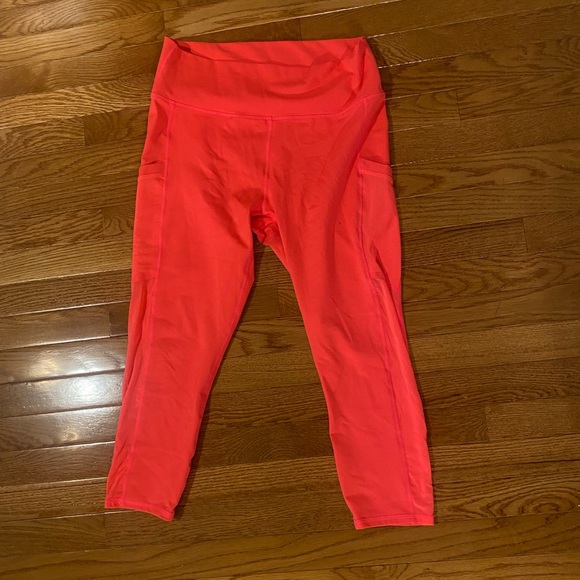NEVER WORN! Fabletics Powerhold Leggings XL - Picture 1 of 3
